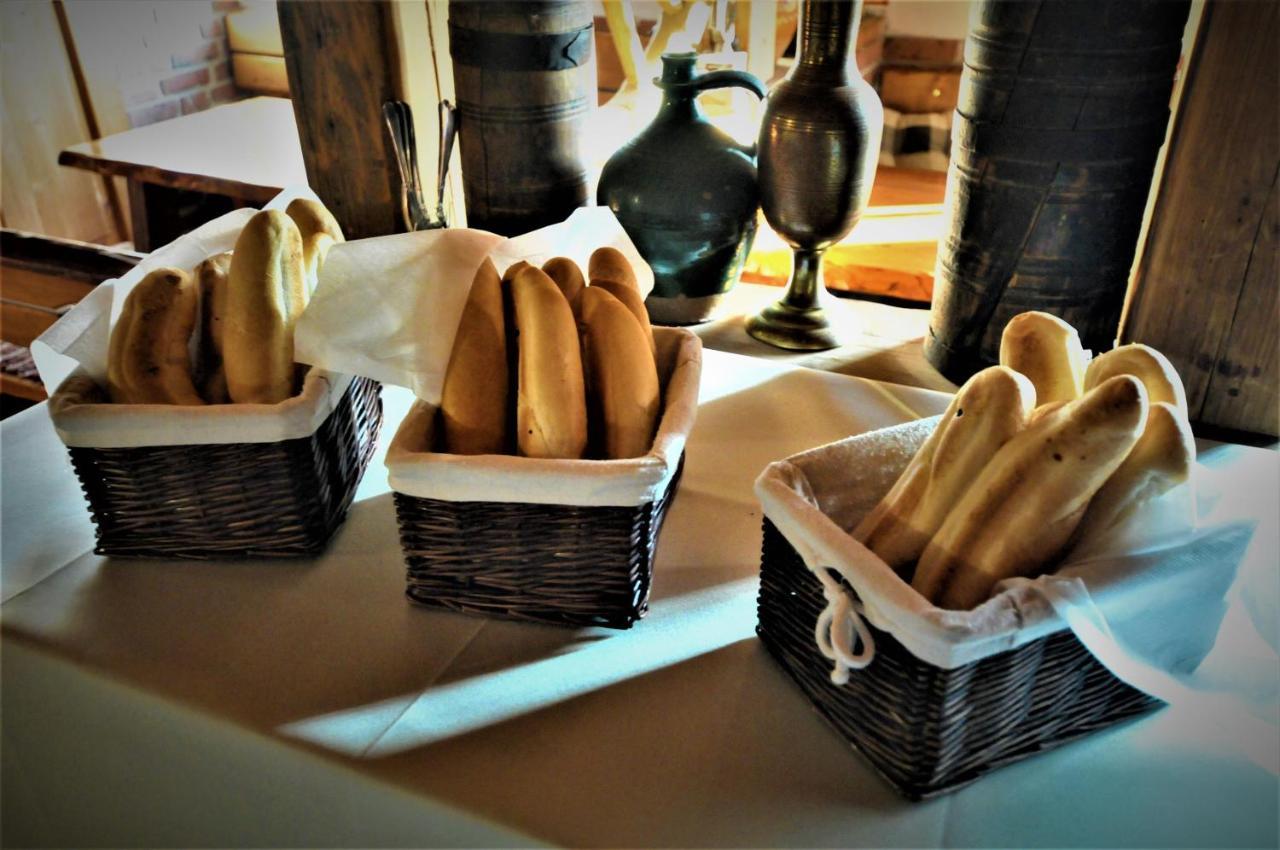 Restauracia Penzion Na Mlyne Stará Turá 외부 사진